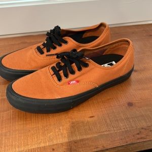 Vans classic Pro shoe
